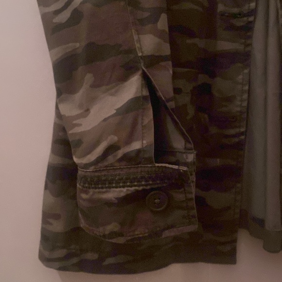 Large Camoflage Jacket - Picture 4 of 6